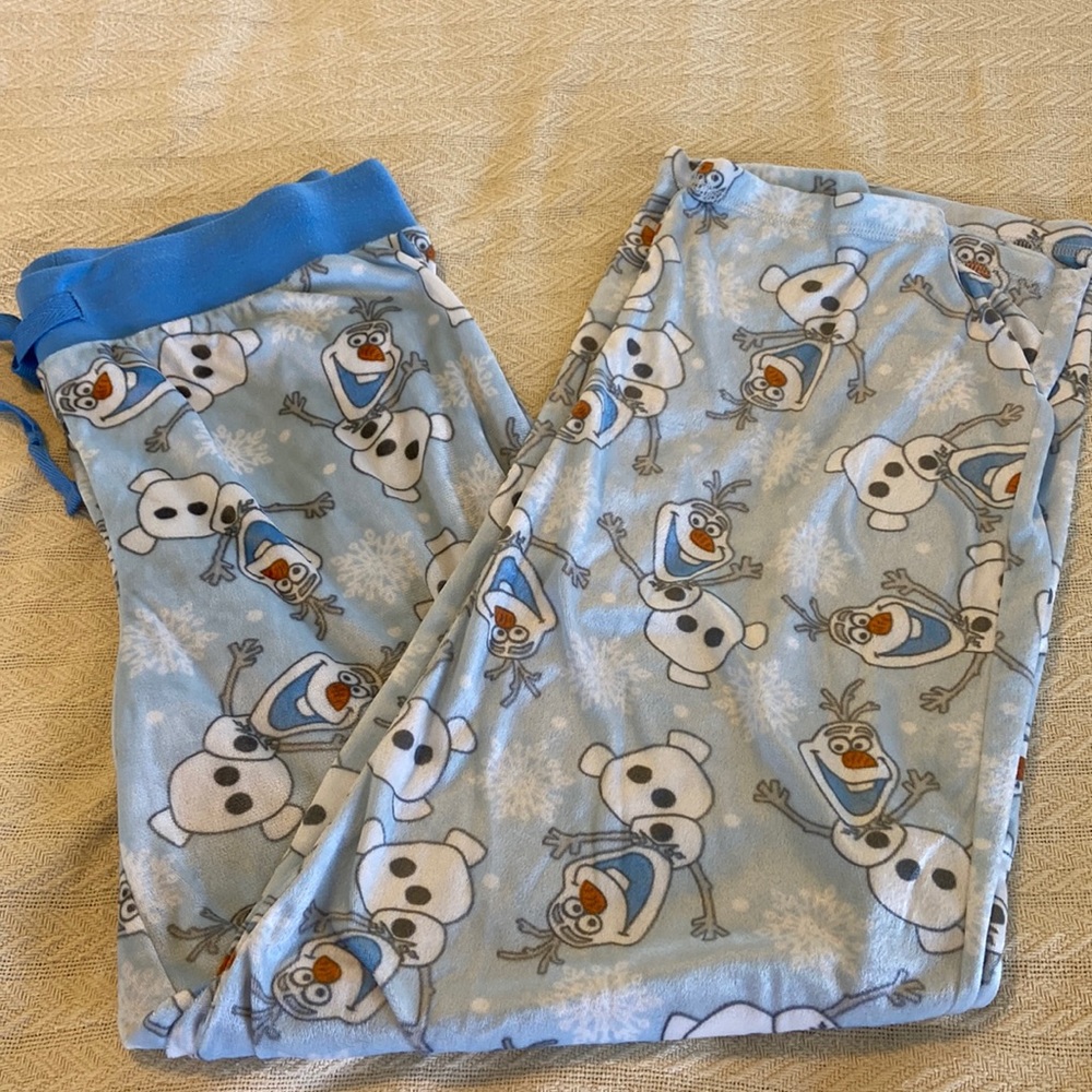 Disney Olaf fleece pajama pants. M